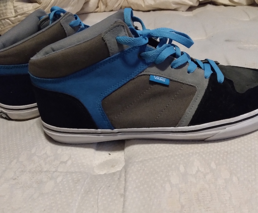 Vans mid top size 12